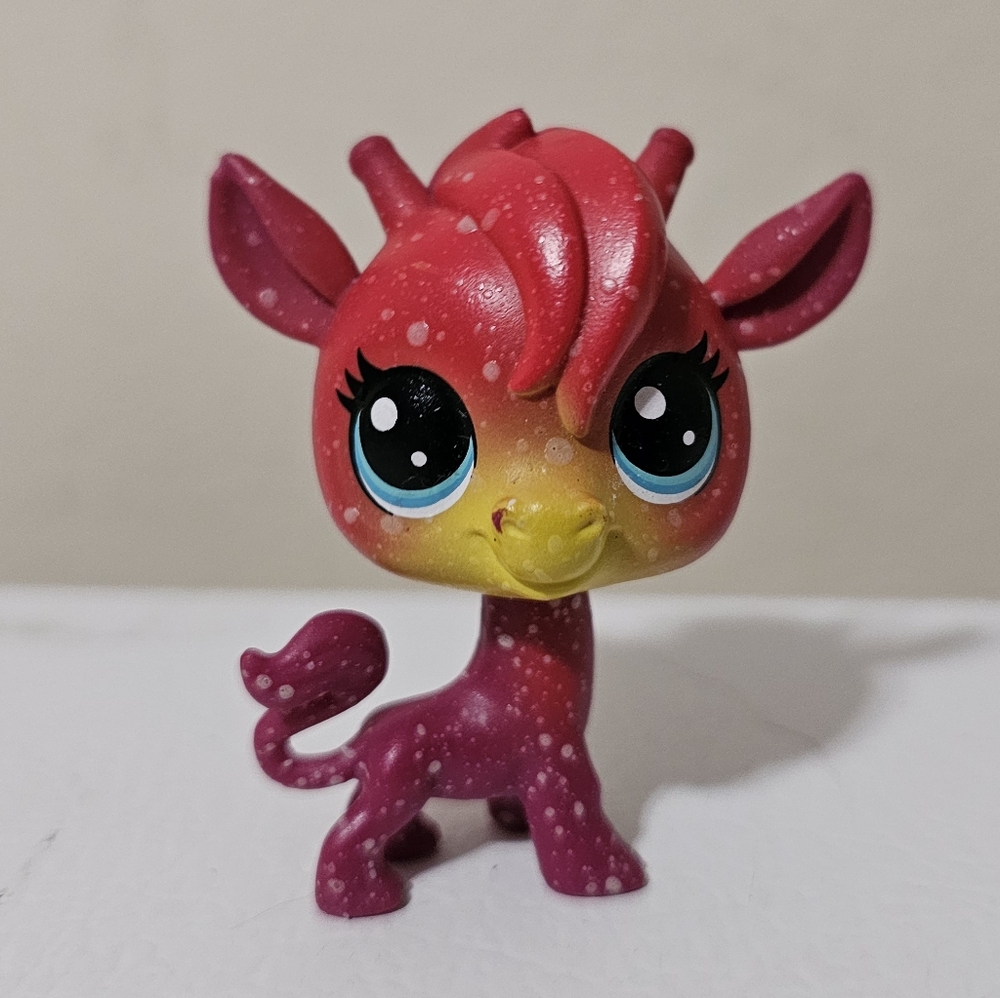Littlest Pet Shop COSMIC Giraffe Gamma